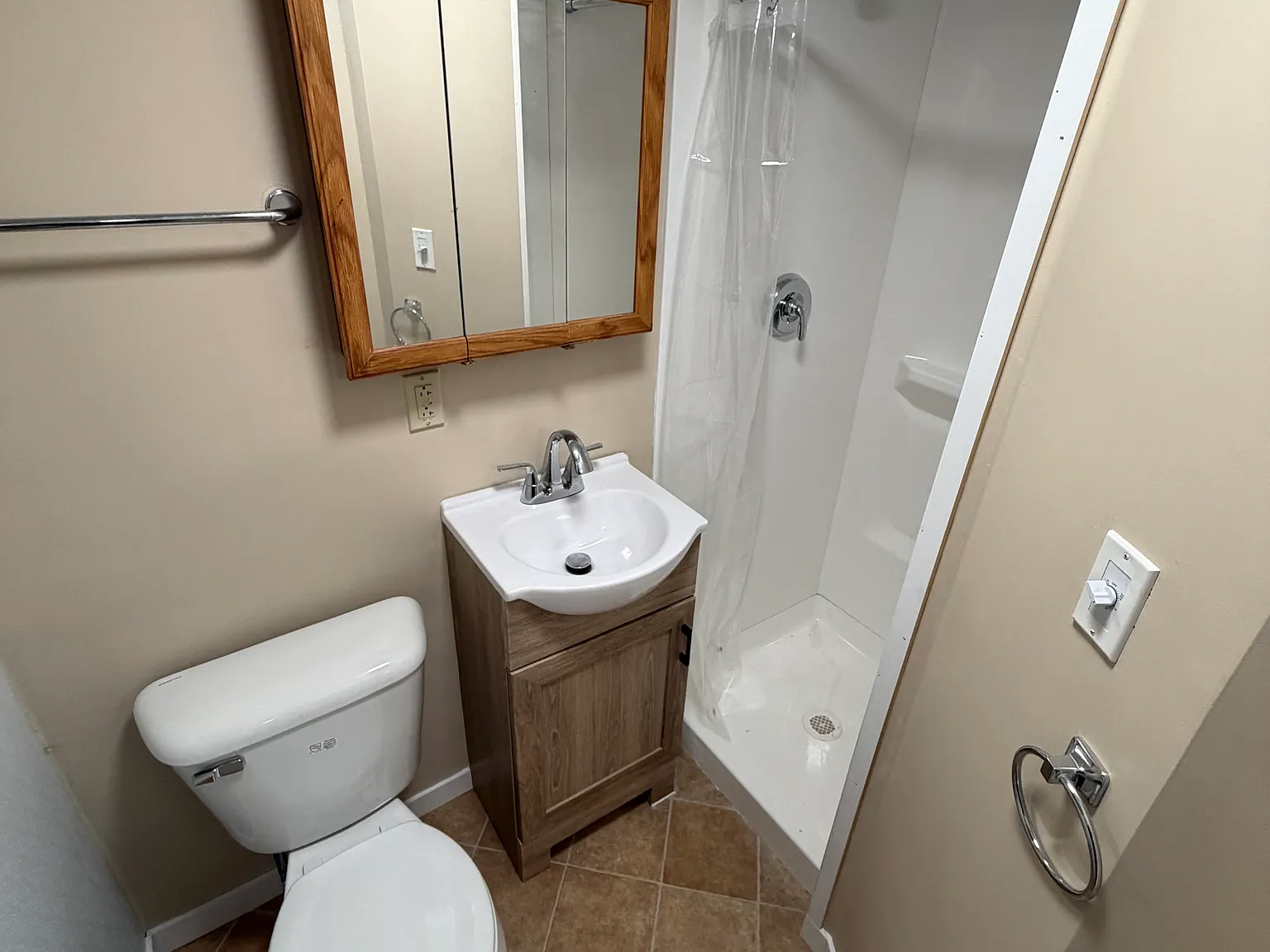 1-2 Bedroom apartment complex — Photo 2