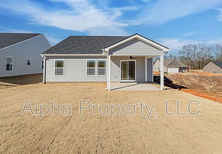 2204 Davenport Ct — Photo 27