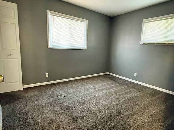 2nd image of 2949 Mildred Dr