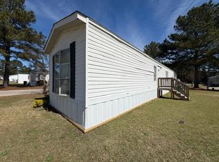 201 Tarpon Ct #24, Fayetteville, NC 28306