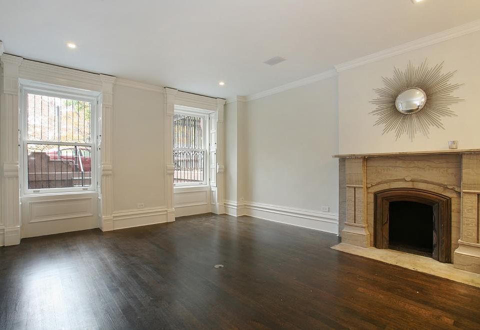 1st image of 32 Mount Morris Park W #1