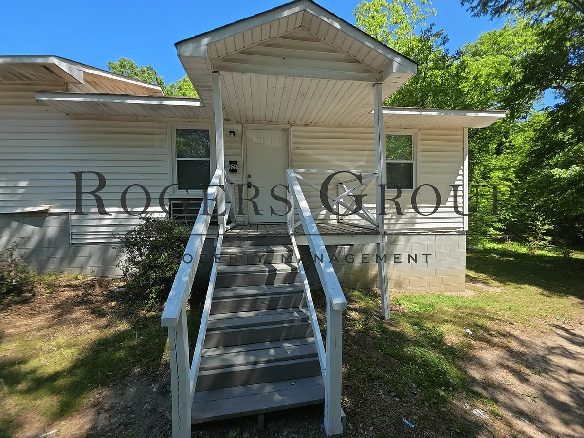 Building Photo - 923 Arch St #925