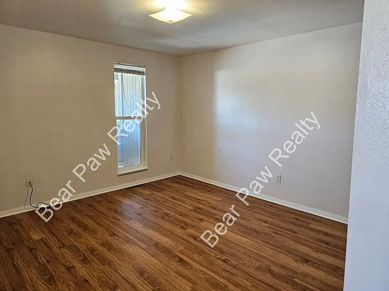 2525 Pattison Ave — Photo 17