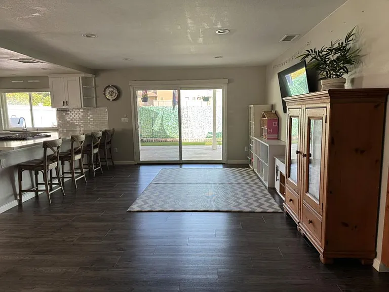 1918 Firestone Dr — Photo 9