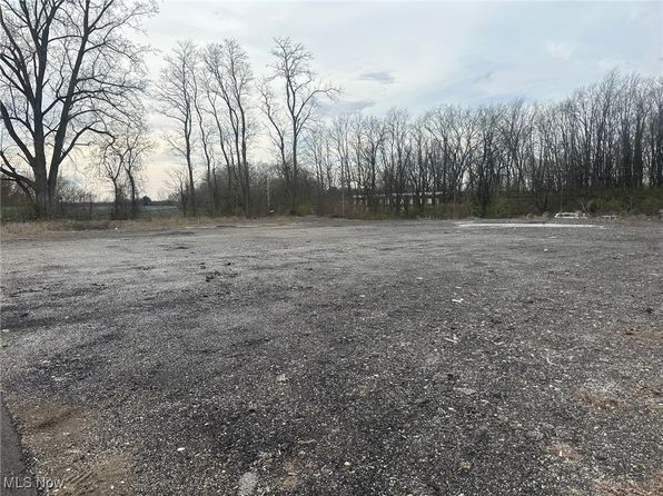S Water St, Kent, OH 44240