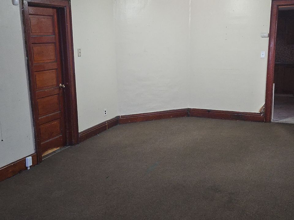 1st image of 698 Hopkins St #1