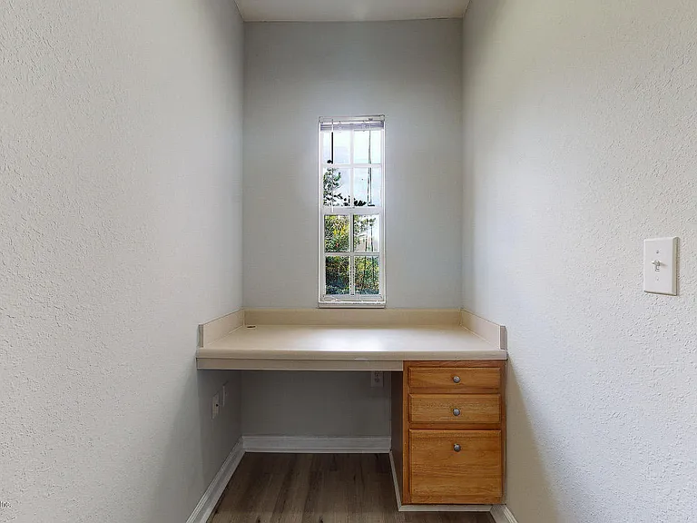 10075 Gate Pkwy N #505 — Photo 35