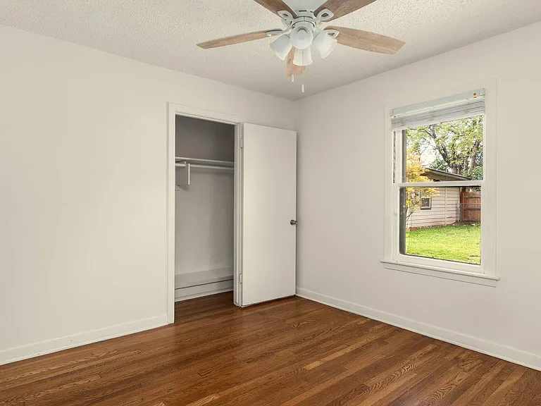 206 E Skyview Rd — Photo 23