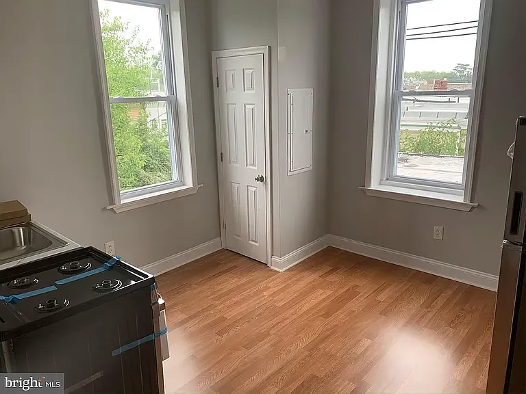 3521 N 21st St #2R — Photo 6