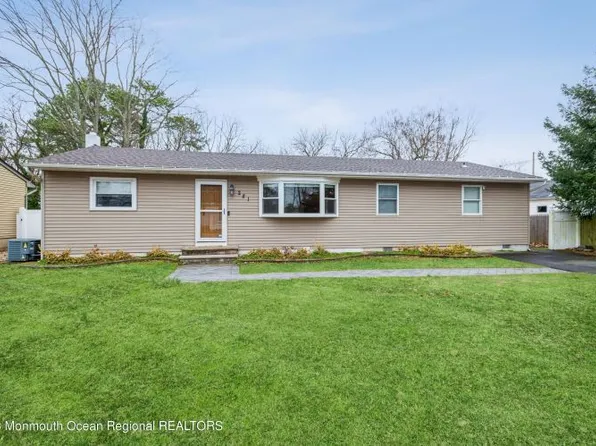 281 Hudson Dr, Brick, NJ 08723
