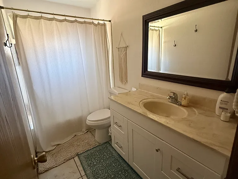 2470 N Brophy Cir — Photo 5