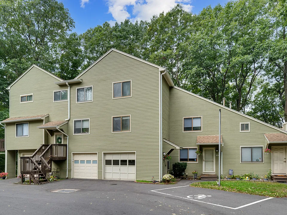 40 Foxon Hill Rd #H27