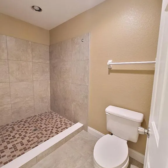 2310 Prime Cir #B — Photo 22