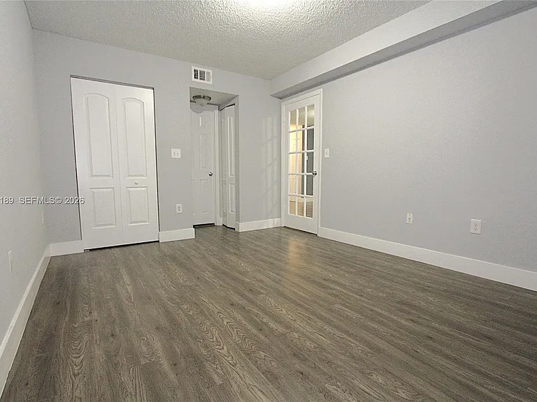 2803 N Oakland Forest Dr #108 — Photo 14
