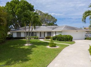 5624 Del Rio Ct, Cape Coral, FL 33904