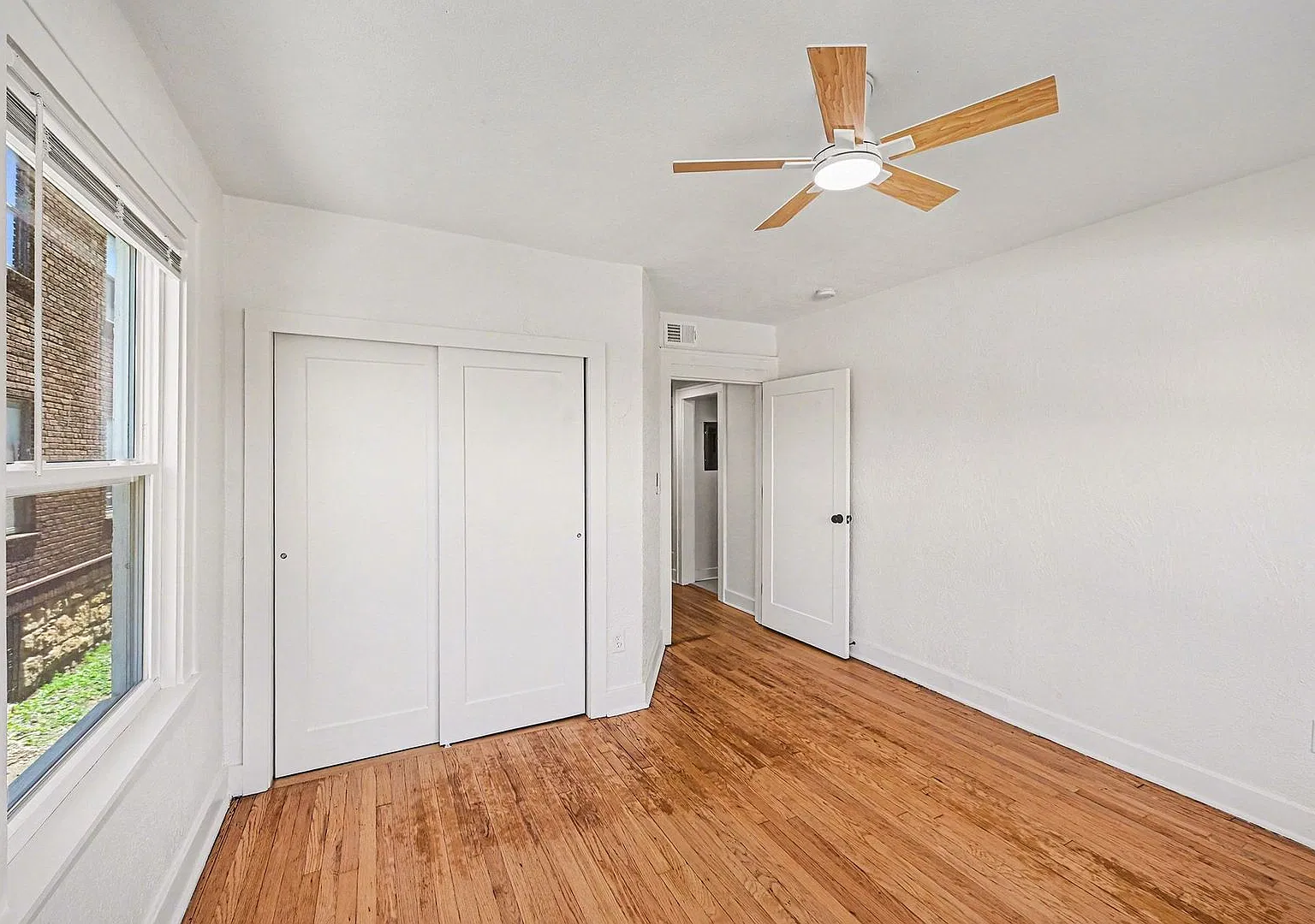 The Bristol Apartments — Photo 3