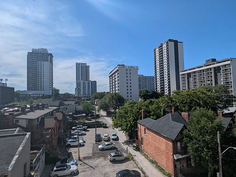 206 King St W #405 — Photo 8