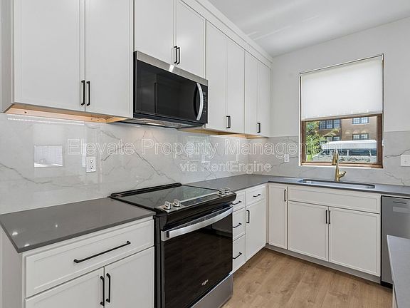 4th image of 408 NW 30th St #4A