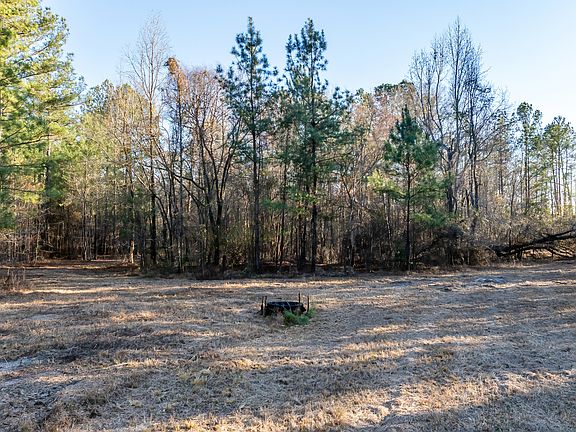 5th image of 675 Jackson Rd