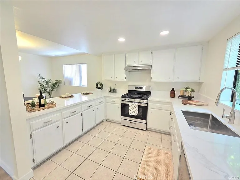 3601 W Fox Ridge Ln #A — Photo 2