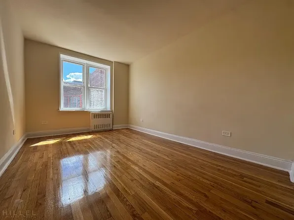 33-24 Parsons Boulevard image 11 of 11