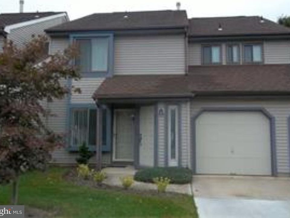 1st image of 703 Chesterwood Ct
