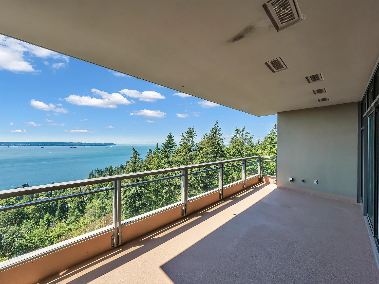 2 bed, 1603 sqft, $5,500 — Photo 2