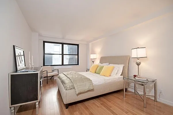 Sold by Nest Seekers International | media 5