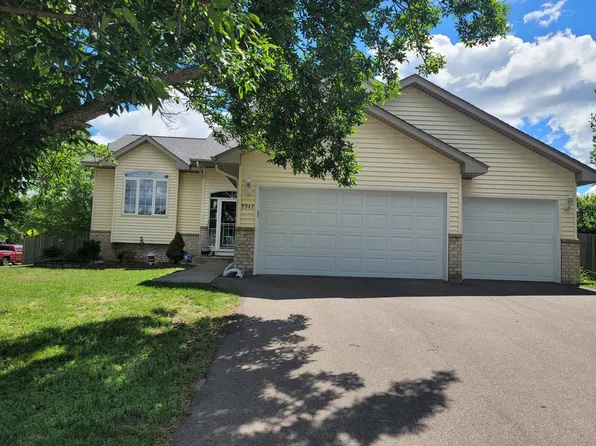 9947 Washington St NE, Blaine, MN 55434