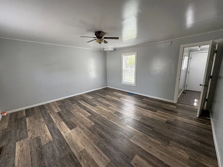 1511 Ripley St — Photo 7