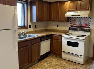 2120 Marathon Ave #5, Neenah, WI 54956