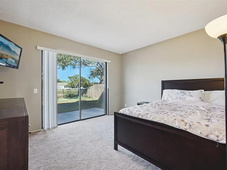 12929 Prestwick Dr — Photo 8
