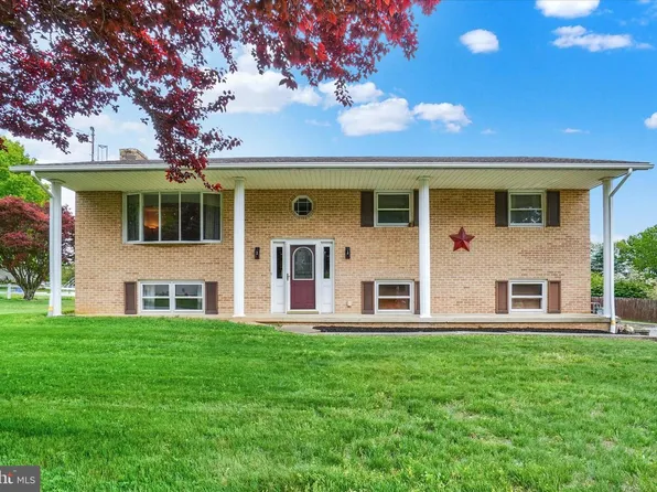 95 Vinton Dr, York, PA 17402