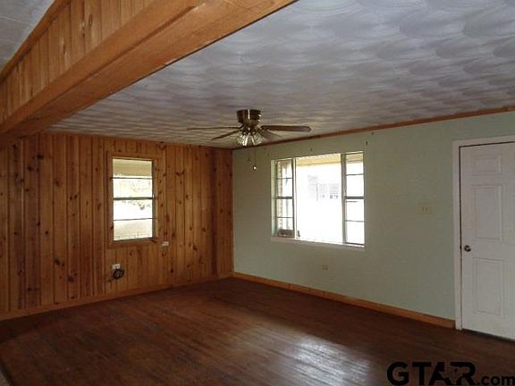 3rd image of 2534 N State Highway 37