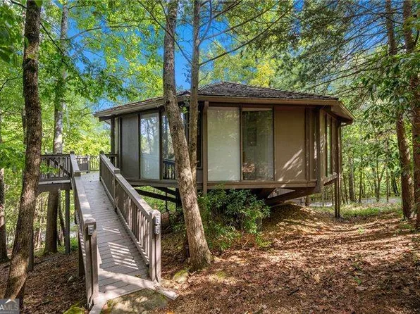 137 Treetop Knoll Dr, Big Canoe, GA 30143
