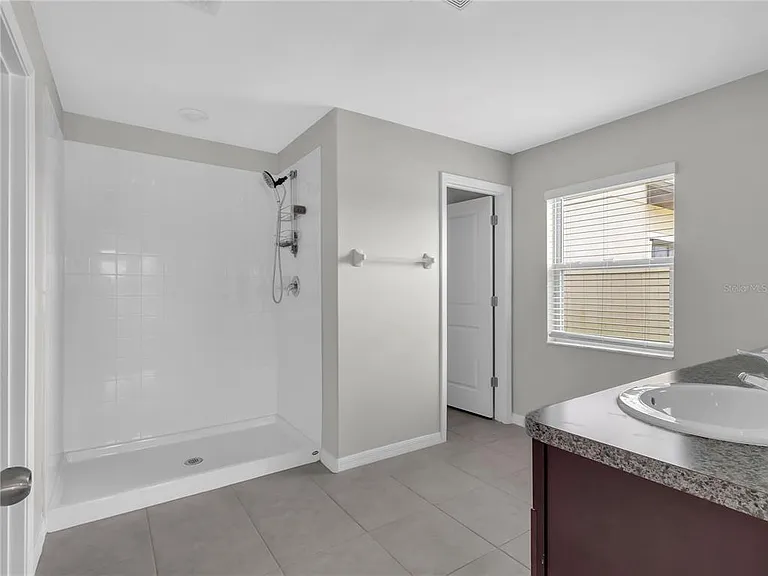 16568 Delia St — Photo 30