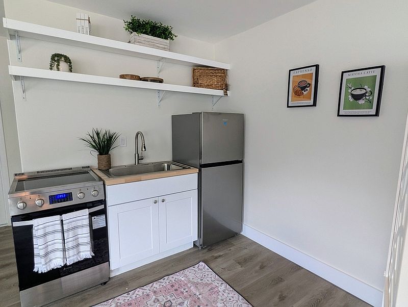 1st image of 542 Osceola St #9