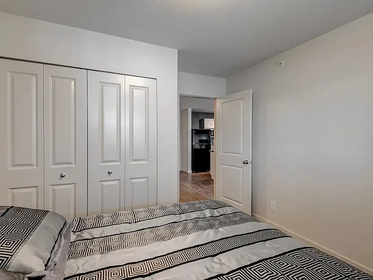39 Van Slyke Way — Photo 13