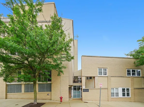 1834 Ridge Ave Unit 102, Evanston, IL 60201