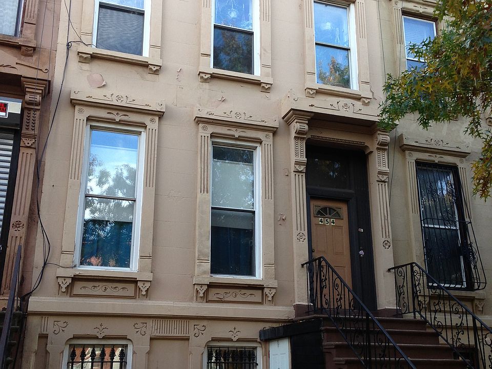 2nd image of 454 Willoughby Ave