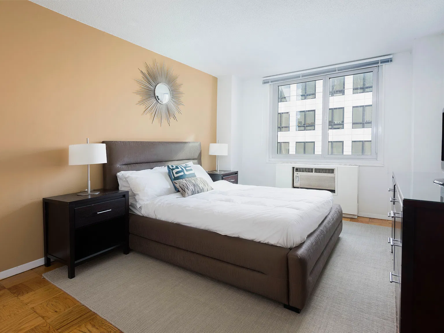 230 West 55th Street — Photo 2