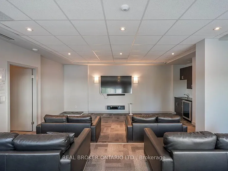 1 Victoria St S #203 — Photo 25