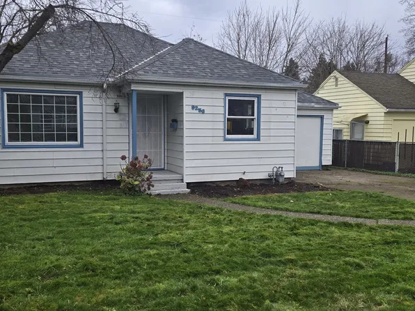 9256 SE Morrison St, Portland, OR 97216