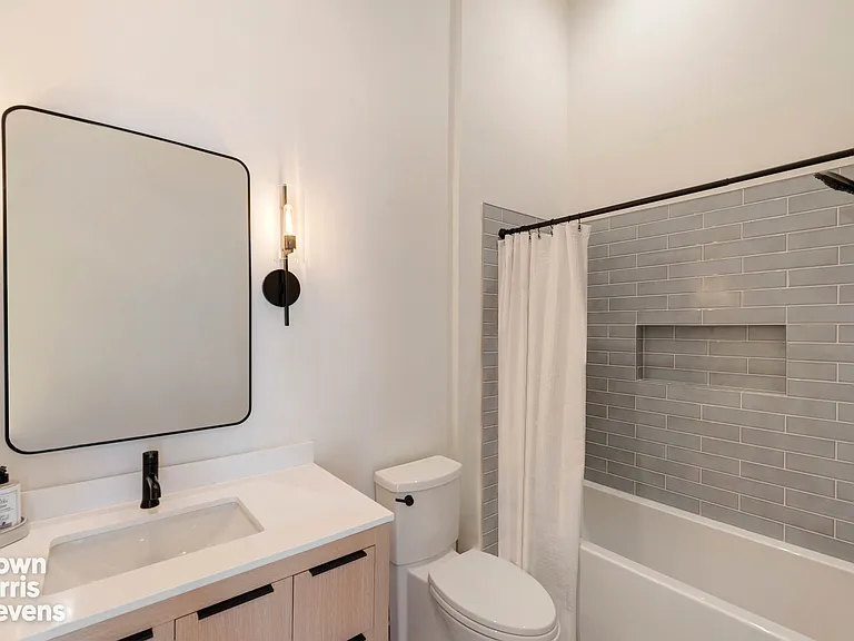 9 Devon Landing Dr — Photo 11