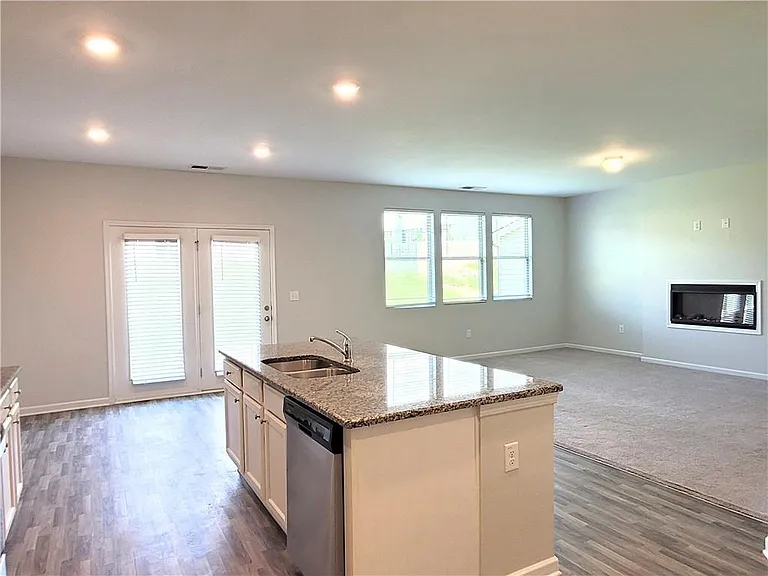 7934 Rudder Cir — Photo 18