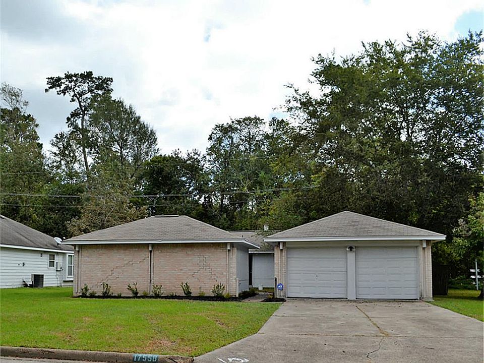 1st image of 17558 S Compass Rose Cir