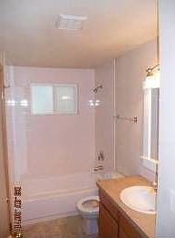 3rd image of 519 186th St E