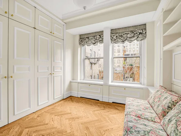 830 Park Avenue image 16 of 18