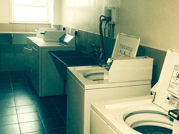4th image of 121 Montgomery Ave APT 102
