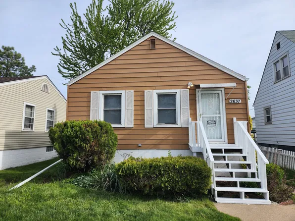 2637 162nd Pl, Hammond, IN 46323